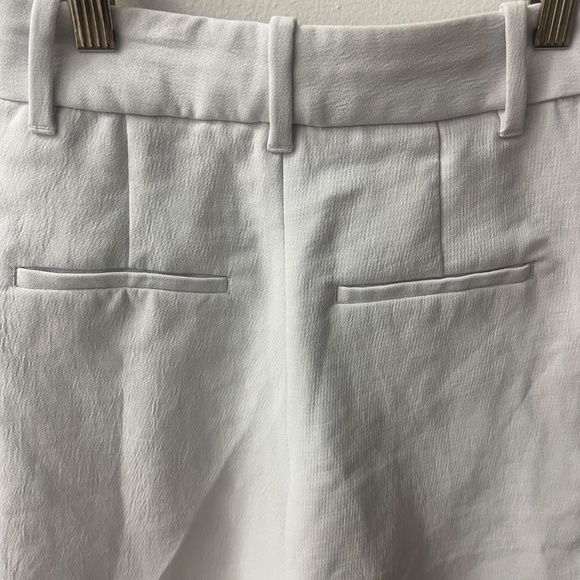 Aritzia Wilfred Effortless Pant 5” Short in light baby blue/gray size 00 - Picture 12 of 14